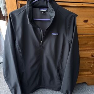 Women’s Patagonia Black Lightweight Softshell Jacket